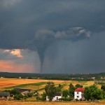 Tempêtes et Inondations : liées à la pollution ?